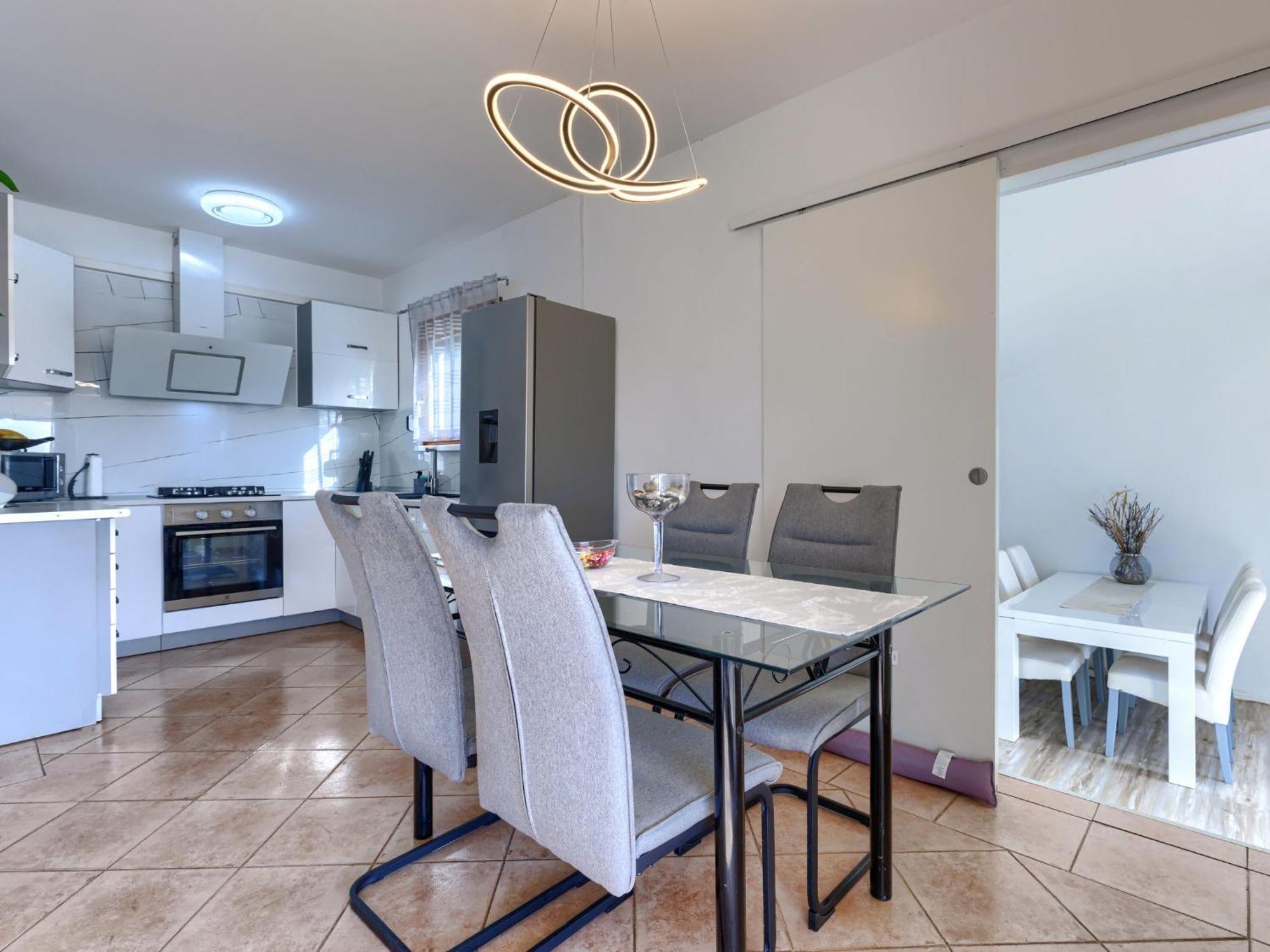 Nena By Interhome Pula
